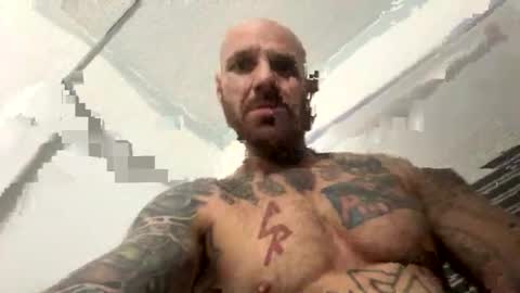 Snapshot of bodyart85_19 chatting on 01-11-25, 01:27 Bodyart85 19 online show from 01-11-25, 01:27