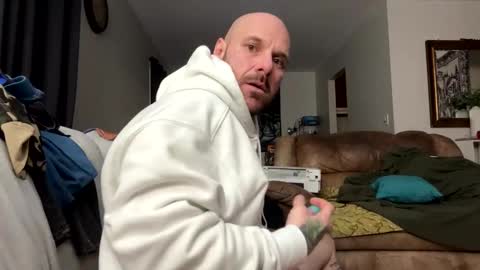 Snapshot of bodyart85_19 chatting on 01-26-25, 07:42 Bodyart85 19 online show from 01-26-25, 07:42