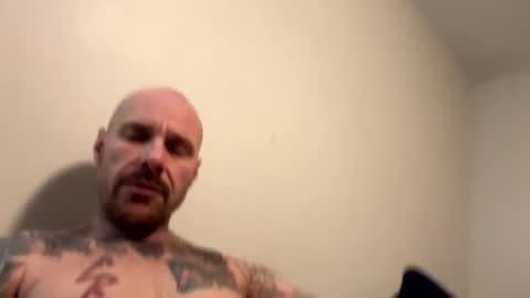 Snapshot of bodyart85_19 chatting on 03-06-25, 07:03 Bodyart85 19 online show from 03-06-25, 07:03