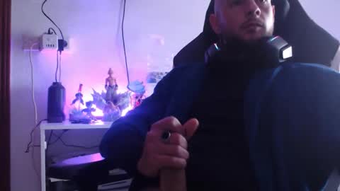 Snapshot of bodyking69 chatting on 01-27-25, 10:06 bodyking69 online show from 01-27-25, 10:06