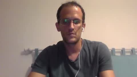 Snapshot of bofber chatting on 11-15-25, 09:21 bofber online show from 11-15-25, 09:21