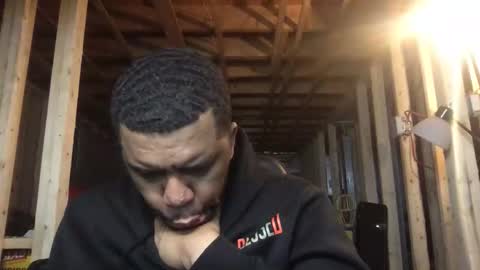 Bogarcon234 online show from 04-20-26, 06:42