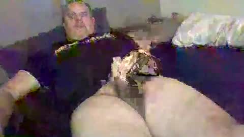 emilio online show from 11-22-25, 02:16