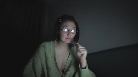 Yuko-chan online show from 01-18-25, 08:40