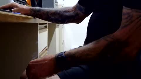 boltboy72 online show from 12-02-25, 03:34