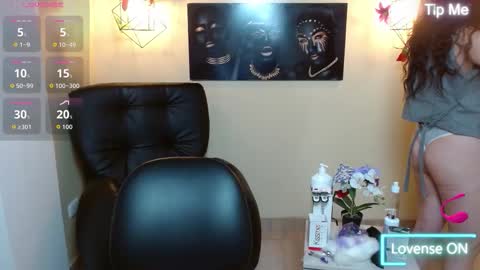 Paris online show from 01-12-26, 01:49