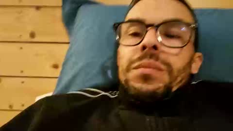 Snapshot of bomale89 chatting on 12-23-24, 01:56 bomale89 online show from 12-23-24, 01:56