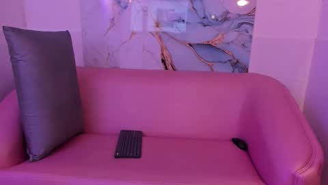 Snapshot of bombomcito_ chatting on 12-03-25, 01:20 bombomcito_ online show from 12-03-25, 01:20