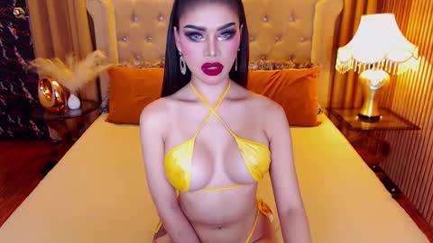 bombshellanita online show from 11-18-25, 09:41