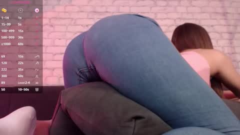 Snapshot of bonbon_aria chatting on 12-15-25, 04:28 Aria online show from 12-15-25, 04:28