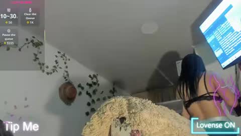Snapshot of boniesmith_ chatting on 07-18-26, 06:45 Bonie Smith online show from 07-18-26, 06:45
