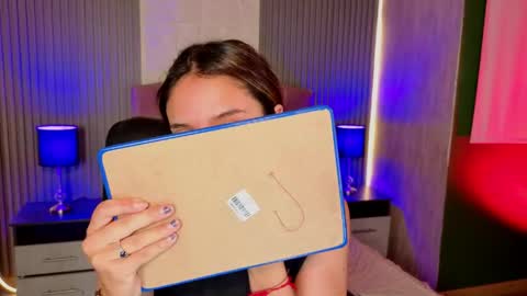 bonnali_lune online show from 06-08-26, 10:10