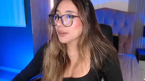 Snapshot of bonnali_lune chatting on 07-18-26, 12:59 bonnali_lune online show from 07-18-26, 12:59