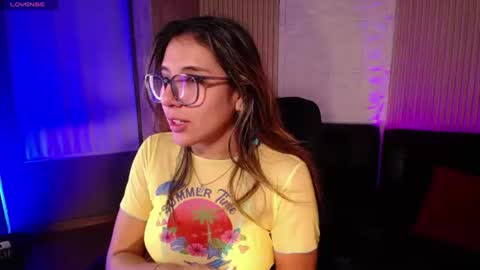 Snapshot of bonnali_lune chatting on 07-23-26, 04:32 bonnali_lune online show from 07-23-26, 04:32