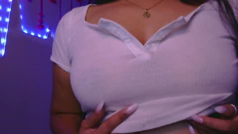 Snapshot of bonnie537 chatting on 06-05-26, 12:06 Bonnie online show from 06-05-26, 12:06