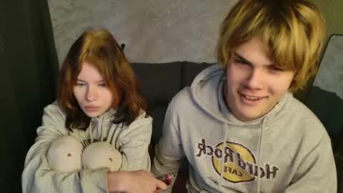 Snapshot of bonnie_and_c1yde chatting on 04-25-26, 05:10 Jessy Mark online show from 04-25-26, 05:10