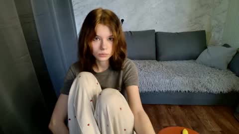 Snapshot of bonnie_and_c1yde chatting on 05-06-26, 05:14 Jessy Mark online show from 05-06-26, 05:14