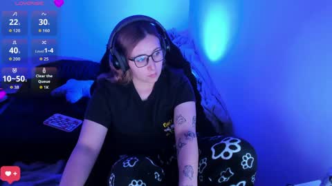 Bonnie Help me reach 500 likes online show from 04-10-26, 05:06