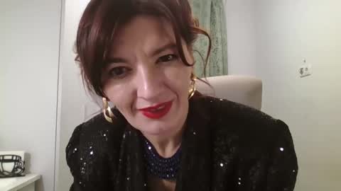 Snapshot of bonnie_naughtyy chatting on 02-05-26, 05:28 Milena online show from 02-05-26, 05:28