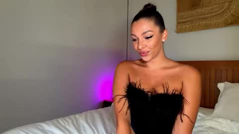 bonnieandclyde540767 online show from 12-23-25, 02:31