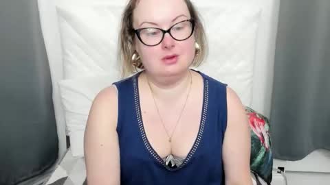 Bonnie online show from 02-26-26, 04:55