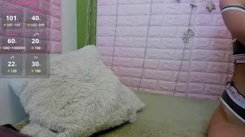 Snapshot of bonnieshyy chatting on 12-18-24, 12:51 Bonnie online show from 12-18-24, 12:51