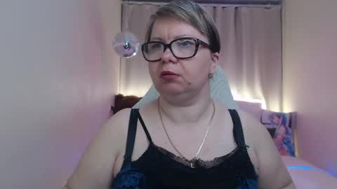 Snapshot of bonnnyboobsy chatting on 05-26-26, 06:37 bonnnyboobsy online show from 05-26-26, 06:37