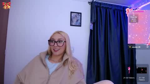 Soffy Brooks Independent model online show from 04-13-26, 03:45