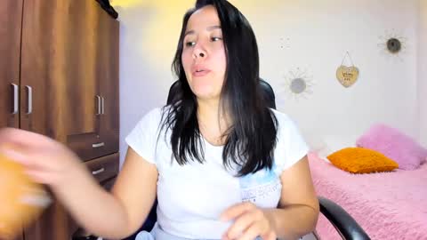 sofia  online show from 12-27-24, 06:42