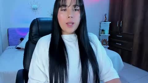 sofia  online show from 06-19-26, 02:38
