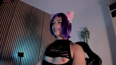Bonny Shine online show from 10-22-25, 07:52