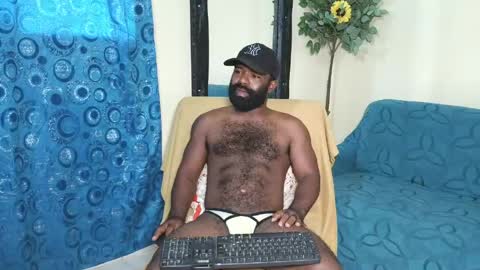 Snapshot of bonsai160723 chatting on 05-22-26, 03:39 kevin hart online show from 05-22-26, 03:39