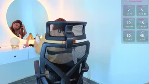 Im Annie online show from 03-25-26, 02:45