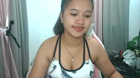 Snapshot of boobsypinay_zhein chatting on 02-21-26, 11:39 boobsypinay_zhein online show from 02-21-26, 11:39