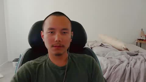 Snapshot of boombeems chatting on 02-28-26, 10:11 boombeems online show from 02-28-26, 10:11