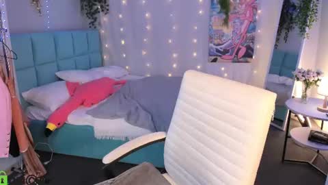 Snapshot of booozekirs_ chatting on 07-20-26, 02:59 Milena online show from 07-20-26, 02:59