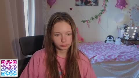 Snapshot of booozekirs_ chatting on 07-29-26, 03:04 Milena online show from 07-29-26, 03:04