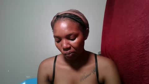 Snapshot of bootie_caramel chatting on 06-02-26, 01:13 bootie_caramel online show from 06-02-26, 01:13