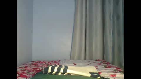 sandrah online show from 10-16-25, 02:12
