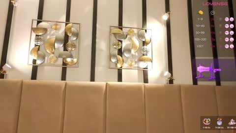 Snapshot of bootytrisha chatting on 01-12-25, 06:17 Trisha online show from 01-12-25, 06:17