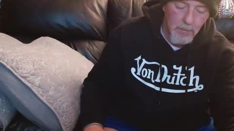 bostonguy1969 online show from 12-23-25, 05:05