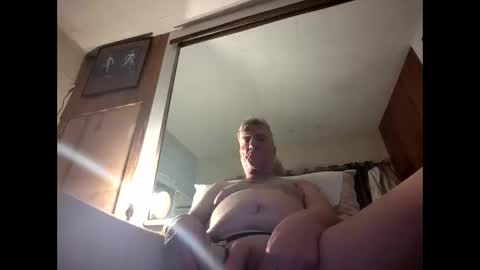 Snapshot of bottomcumpig1 chatting on 04-01-26, 04:02 Sissy slut online show from 04-01-26, 04:02