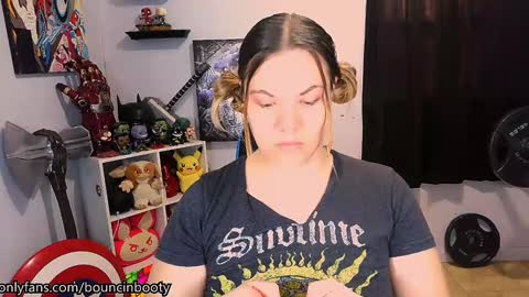 Snapshot of bouncinbooty chatting on 02-04-25, 03:04 Pumpkin Butt online show from 02-04-25, 03:04