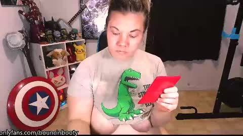 Snapshot of bouncinbooty chatting on 03-12-25, 03:46 Pumpkin Butt online show from 03-12-25, 03:46