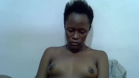 Snapshot of bouncy_vee chatting on 06-05-26, 11:27 bouncy_vee online show from 06-05-26, 11:27