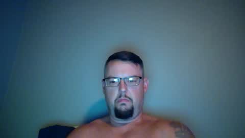 bowtieguy84 online show from 06-18-26, 02:45