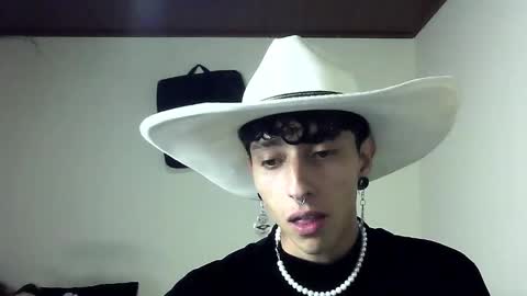 Boy Astro online show from 01-31-25, 11:56