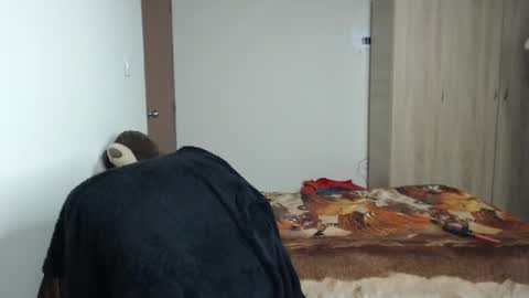 Boy Astro online show from 02-18-25, 01:54