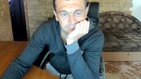 Snapshot of boyapollon chatting on 07-08-26, 04:28 BoyApollon online show from 07-08-26, 04:28