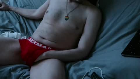 Snapshot of boyblond36 chatting on 06-07-26, 02:43 Slutty Stud online show from 06-07-26, 02:43